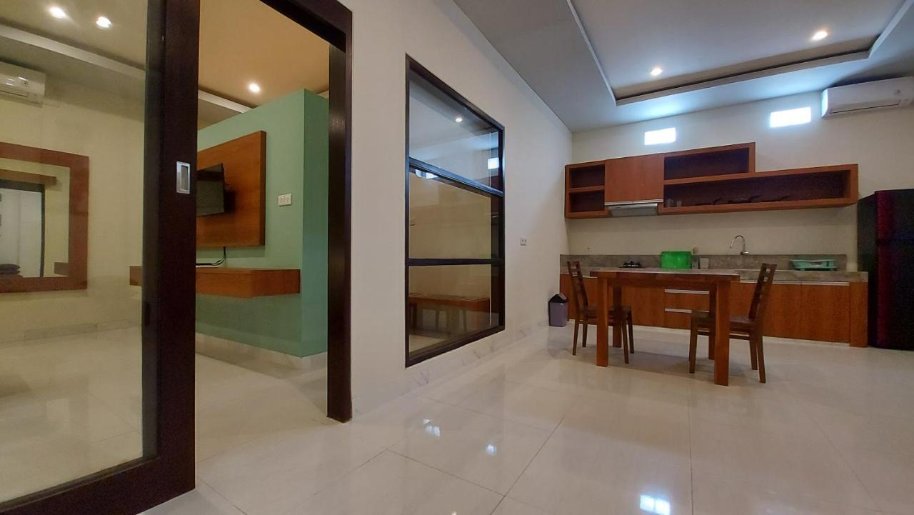 Hotel The New Moon Seminyak Exterior foto
